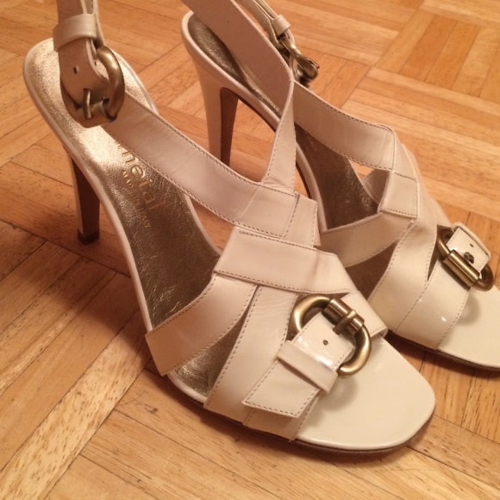 New Gunmetal patent leather heels slingback Size 8 1/2